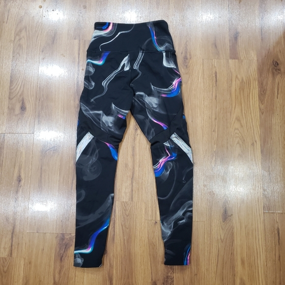 PINK Victoria Secret Ultimate mesh leggings! - Picture 4 of 4